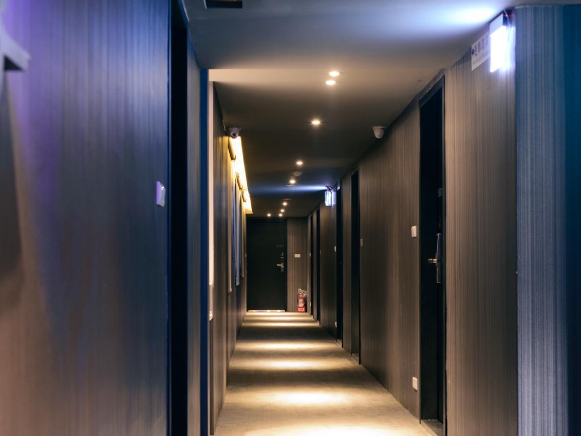 กีวี่ เอ็กซ์เพรส โฮเต็ล - จิวรู๋ Hotel เกาสง ภายนอก รูปภาพ